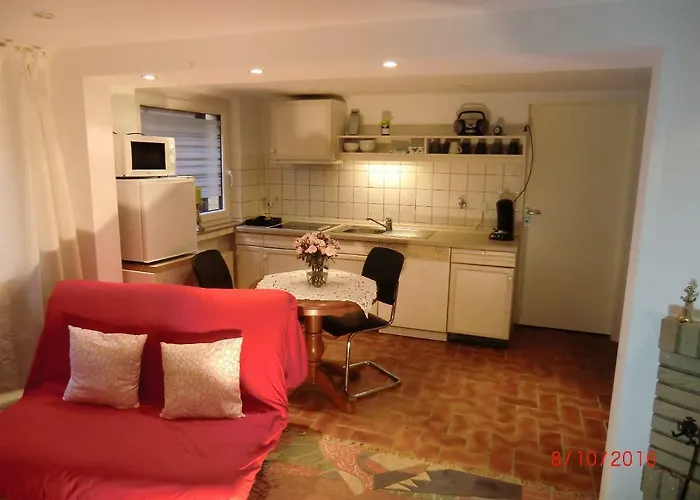 Moebliertes Apartment Mit Bestem Anschluss - Hangelar Mitte